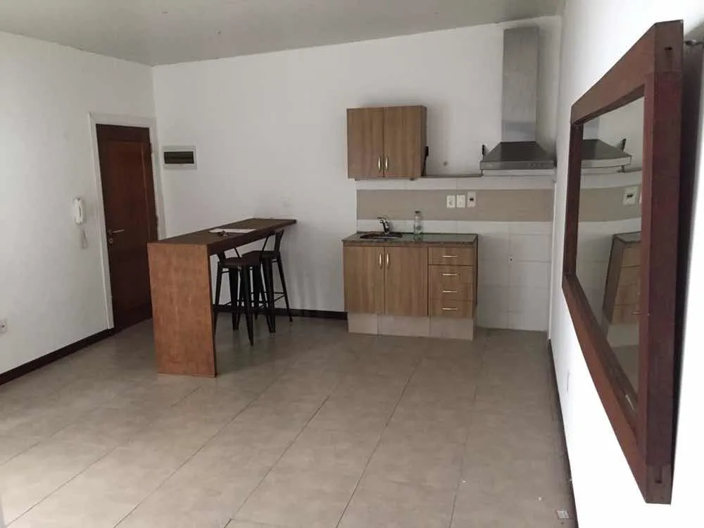 Alquiler 1 dormitorio
Zelmar Michelini 1134
Centro, Montevideo
$
16.000_5ef249288e597.webp