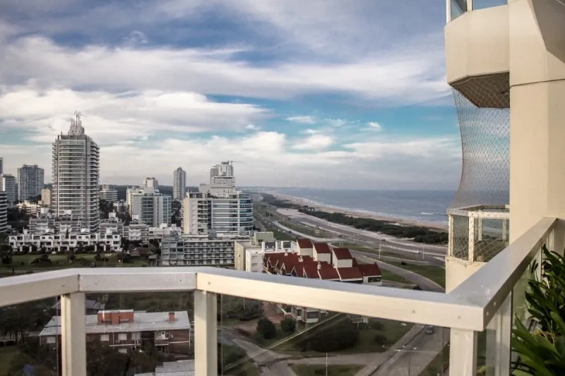 Alquiler de apartamento
Brava Parada 4 Y Medio ( A 100 Metros Del Mar) Avenida Chiverta
Punta Del Este, Maldonado
U$S
1.400
temporada 2019 – 2020_5effcbdc9d2bd.webp