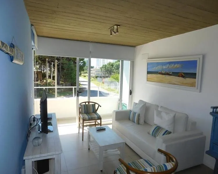Alquiler de apartamento
Departamento – Aidy Grill
Punta Del Este, Maldonado
U$S
650
temporada 2019 – 2020_5effc428b58ce.webp